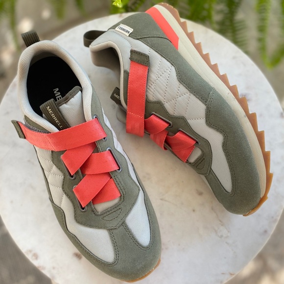Merrell Shoes - Merrill Sneaker